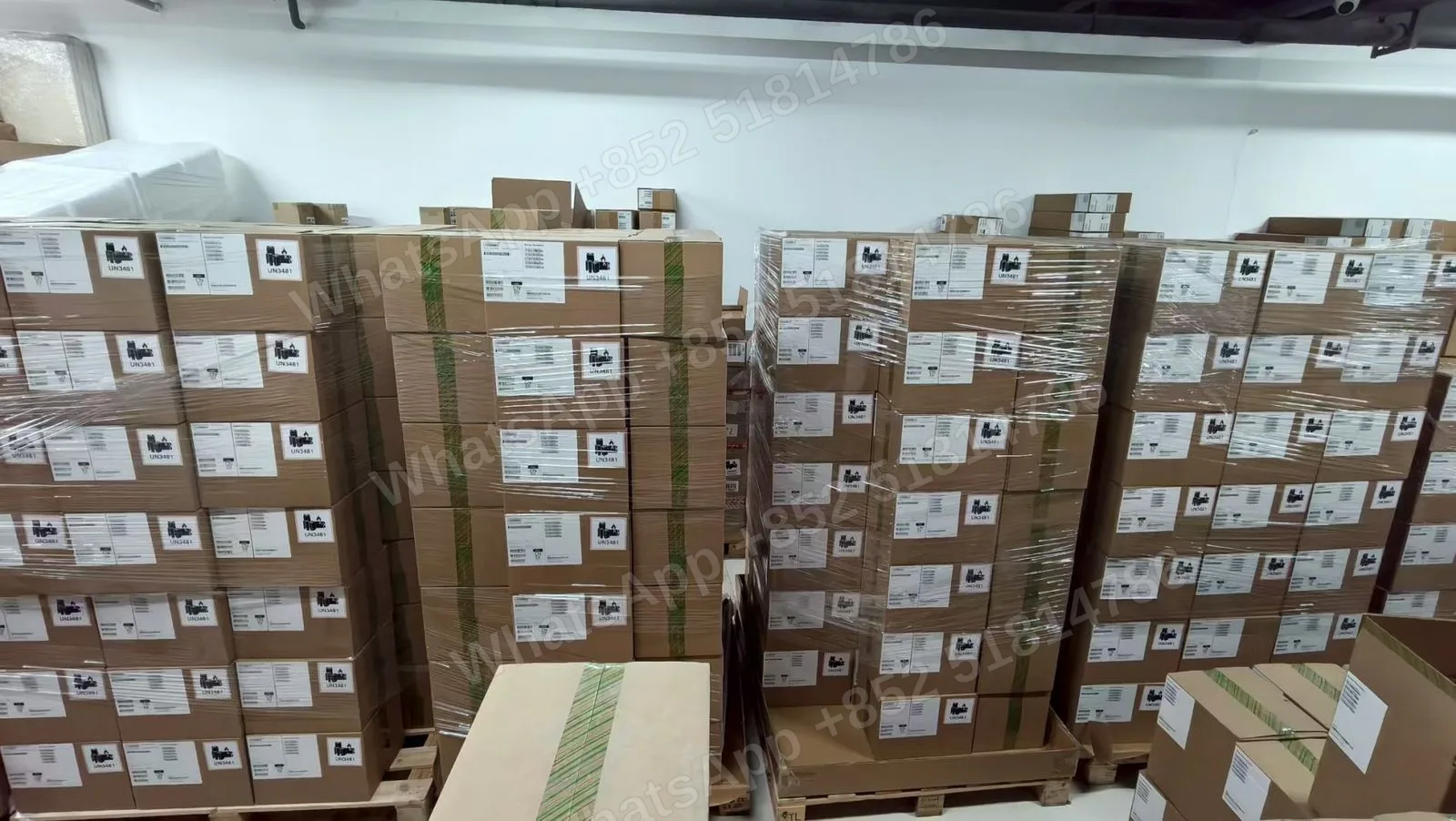 AIRIPODS MAX （USB-C） (ASIS) AIRIPODS MAX （ASIS） 33.5x24.5x26 cm外箱尺寸 5.15kg 1 box 5pcs - LiuDao stock photo 1