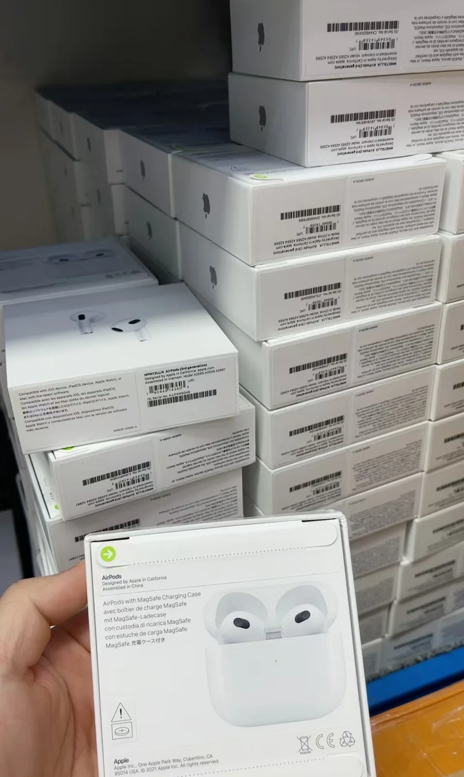 AirPods 3rd E73 - LiuDao AirPods stock photo 1