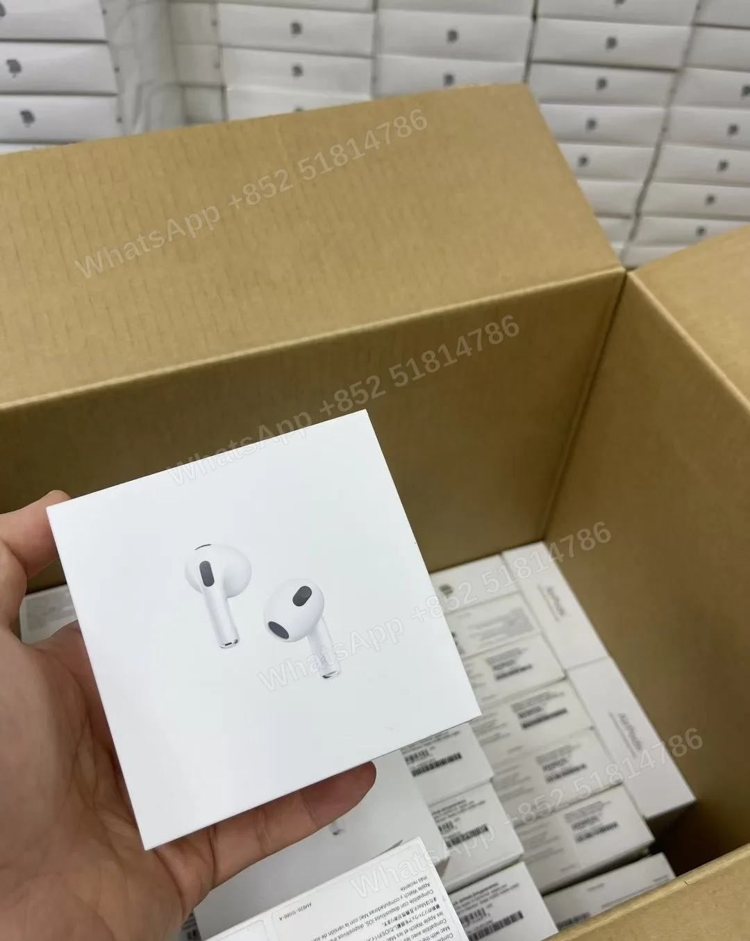 WTS Usa AirPods 3rd NY3 - LiuDao stock photo 1