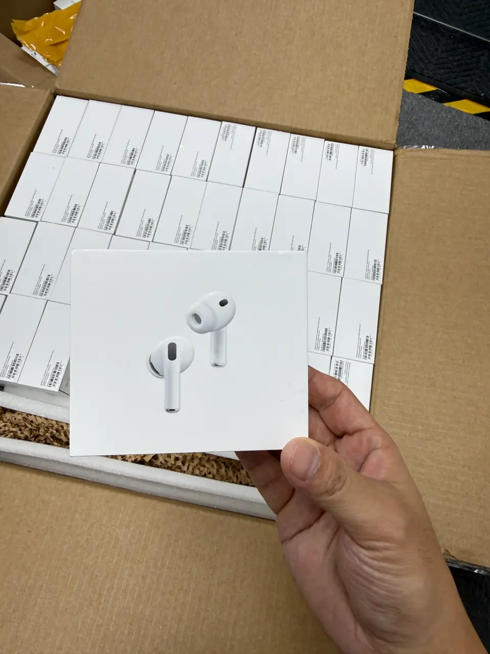 AirPods pro3 HP4 brand new LLA - LiuDao AirPods stock photo 1