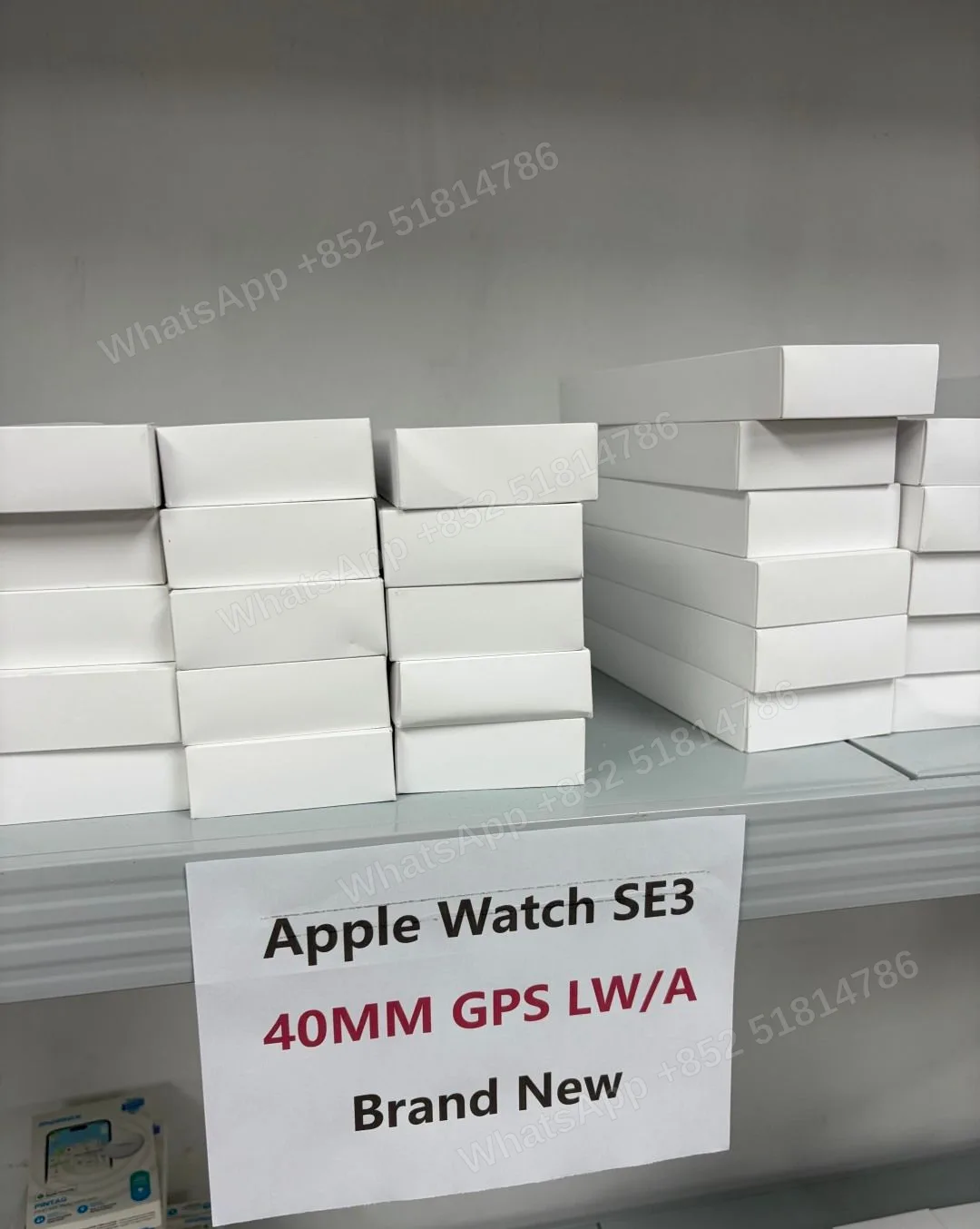 Apple Watch se3 - LiuDao Apple Watch stock photo 1