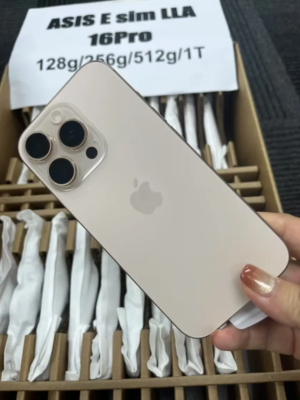 Asis 16Pro 256/512g ESIM - LiuDao iPhone stock photo 1
