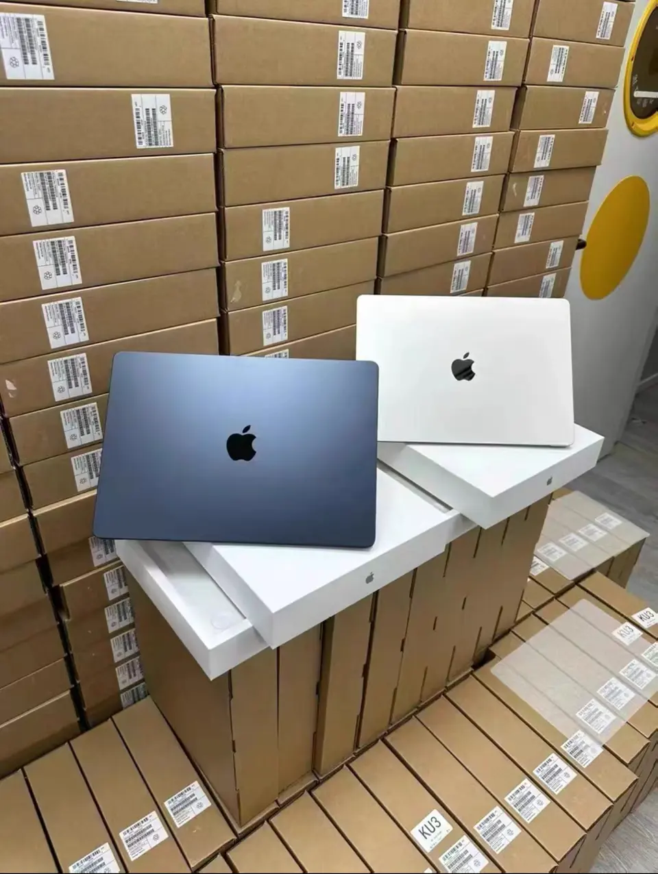【Asis CPO】2024 MacBook Air Laptop with 8+256GB, M3 Chip – Brand New Sealed & Nationwide Warranty! 🎁 - LiuDao Mac stock photo 1