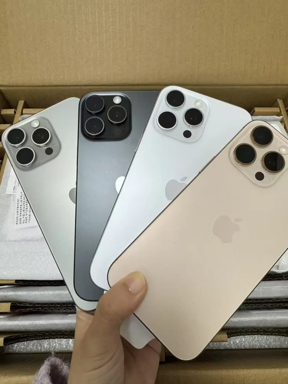 Asis iPhone 16 pro 128 2sim ch Low Stock hk&Shenzhen office Take Delivery - LiuDao iPhone stock photo 1