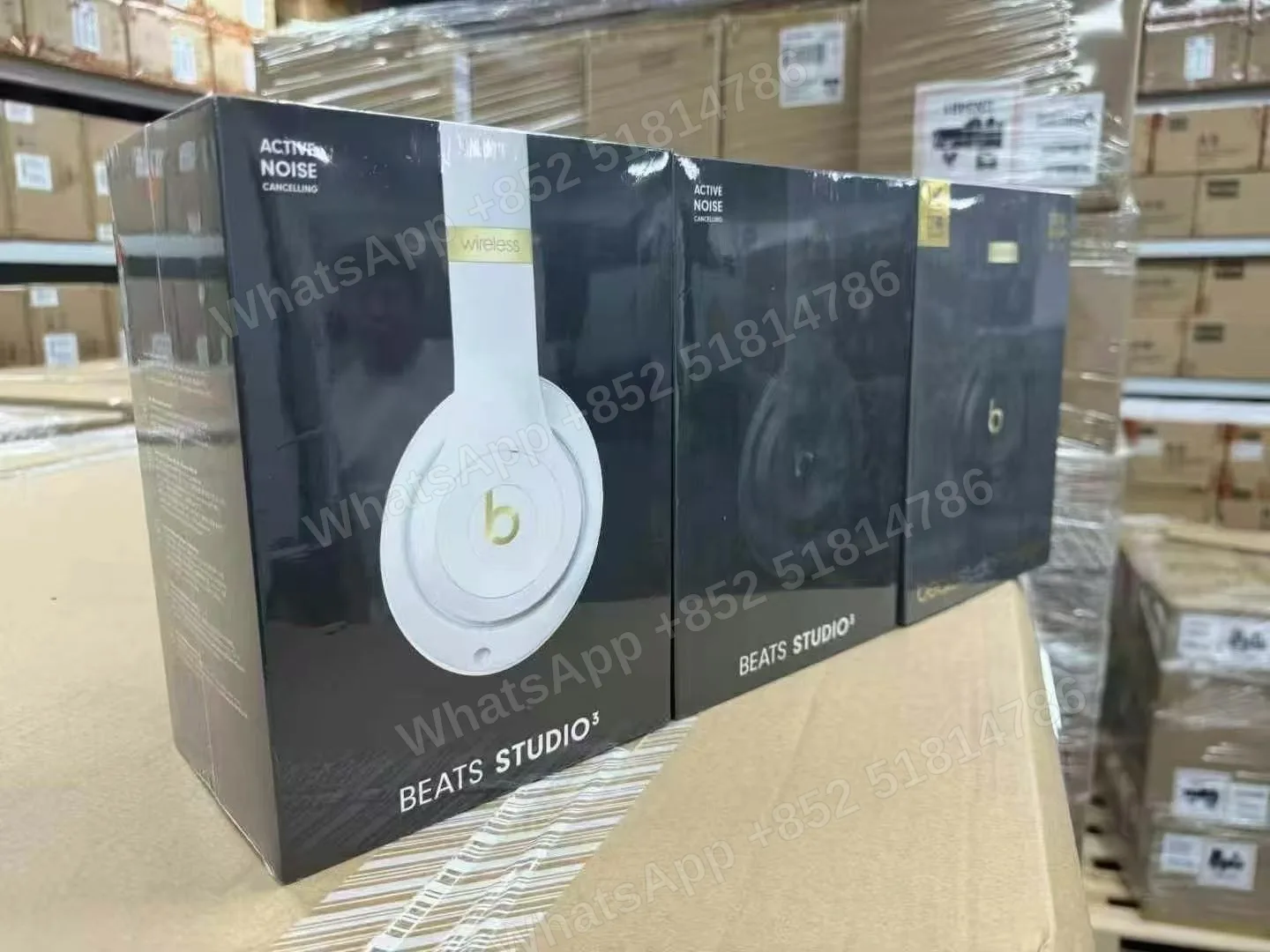 🎧Beats Studio3 brand new —— Global vision！！ - LiuDao stock photo 1