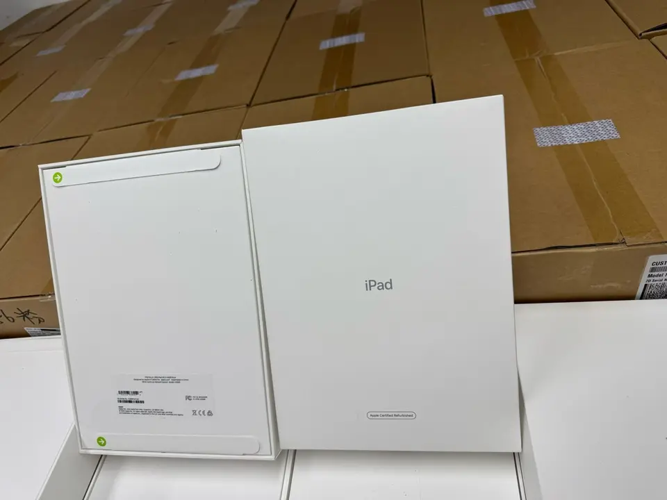 CPO iPad 10 WI-FI 256GB LL/A mix colour - LiuDao iPad stock photo 1