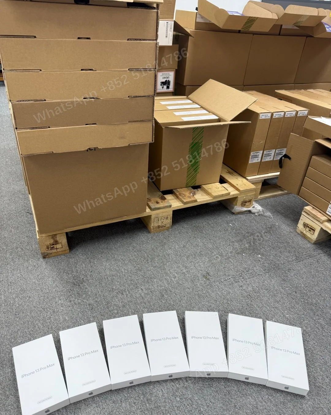 CPO iPhone13promax！ - LiuDao stock photo 1
