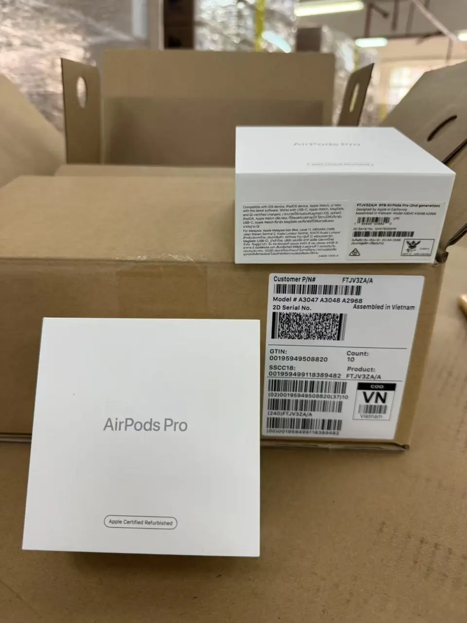CPO-JV3-ZA - LiuDao AirPods stock photo 1