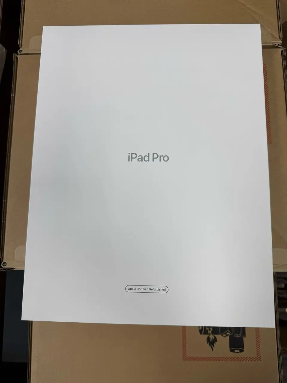 CPO M2 iPad Pro Gen 6 12.9inch - LiuDao iPad stock photo 1