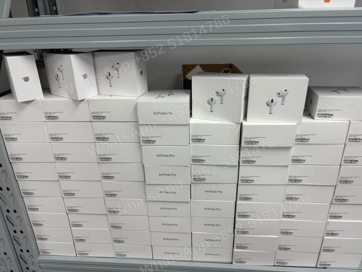 hp4 Airpods pro3 - LiuDao stock photo 1