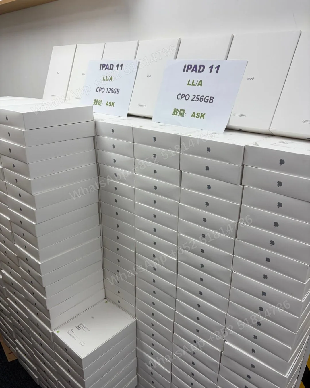 iPad 11 CPO 128/256 LLA - LiuDao stock photo 1