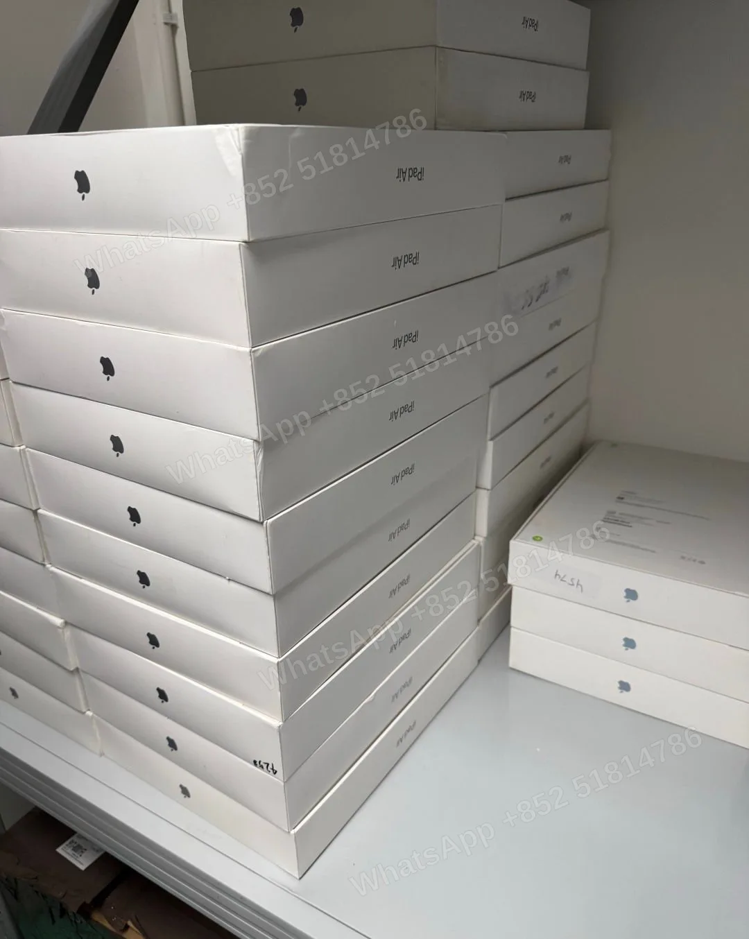 iPad Air 6 and iPad Pro 13inch Brand new！Come and take a look - LiuDao stock photo 1