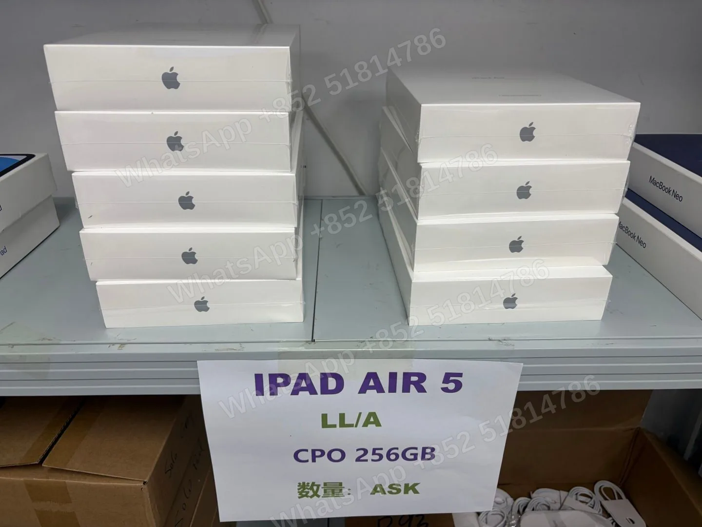 iPad Air5 LLA - LiuDao stock photo 1