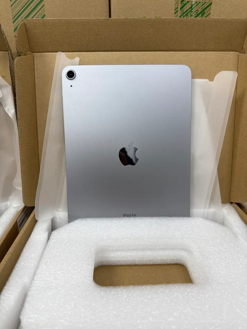 iPad Air6 第6代(11寸) WiFi（2024款）-256-深空灰 - LiuDao iPad stock photo 1