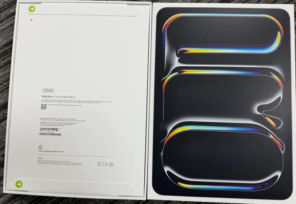iPad-Brand new-iPad Pro 11-inch（2025）M5-Wi-Fi-A3357-X-A-256GB-Not Activate - LiuDao iPad stock photo 1