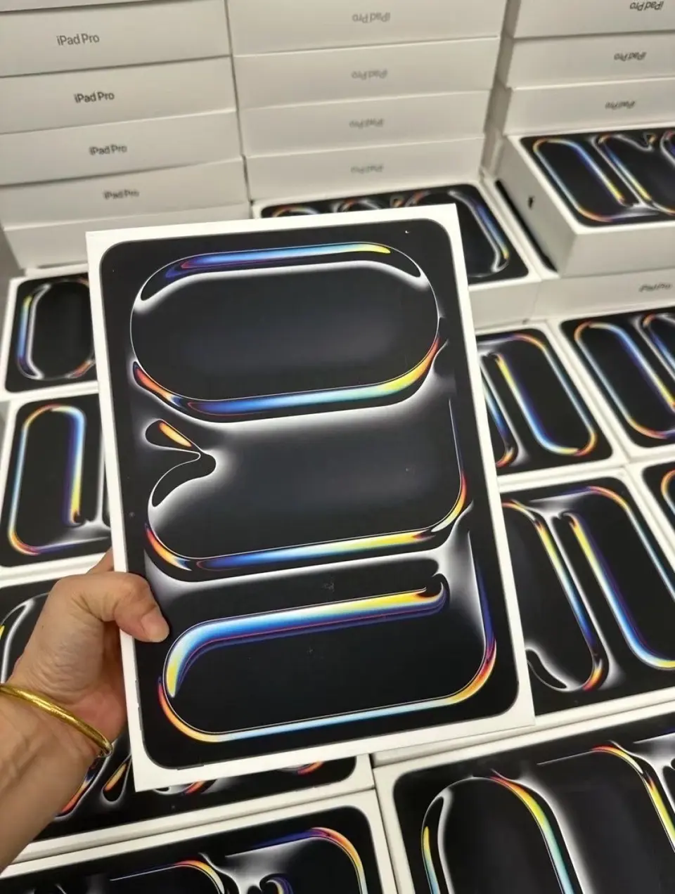 iPad-Brand new-iPad Pro 11-inch Gen 5（2024）M4-Wi-Fi+Cellular-A2837-LL-A-256GB-Not Activate - LiuDao iPad stock photo 1