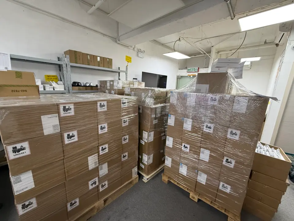 📱 iPad In-Stock for Immediate Shipment (Hong Kong Office) - LiuDao iPad stock photo 1