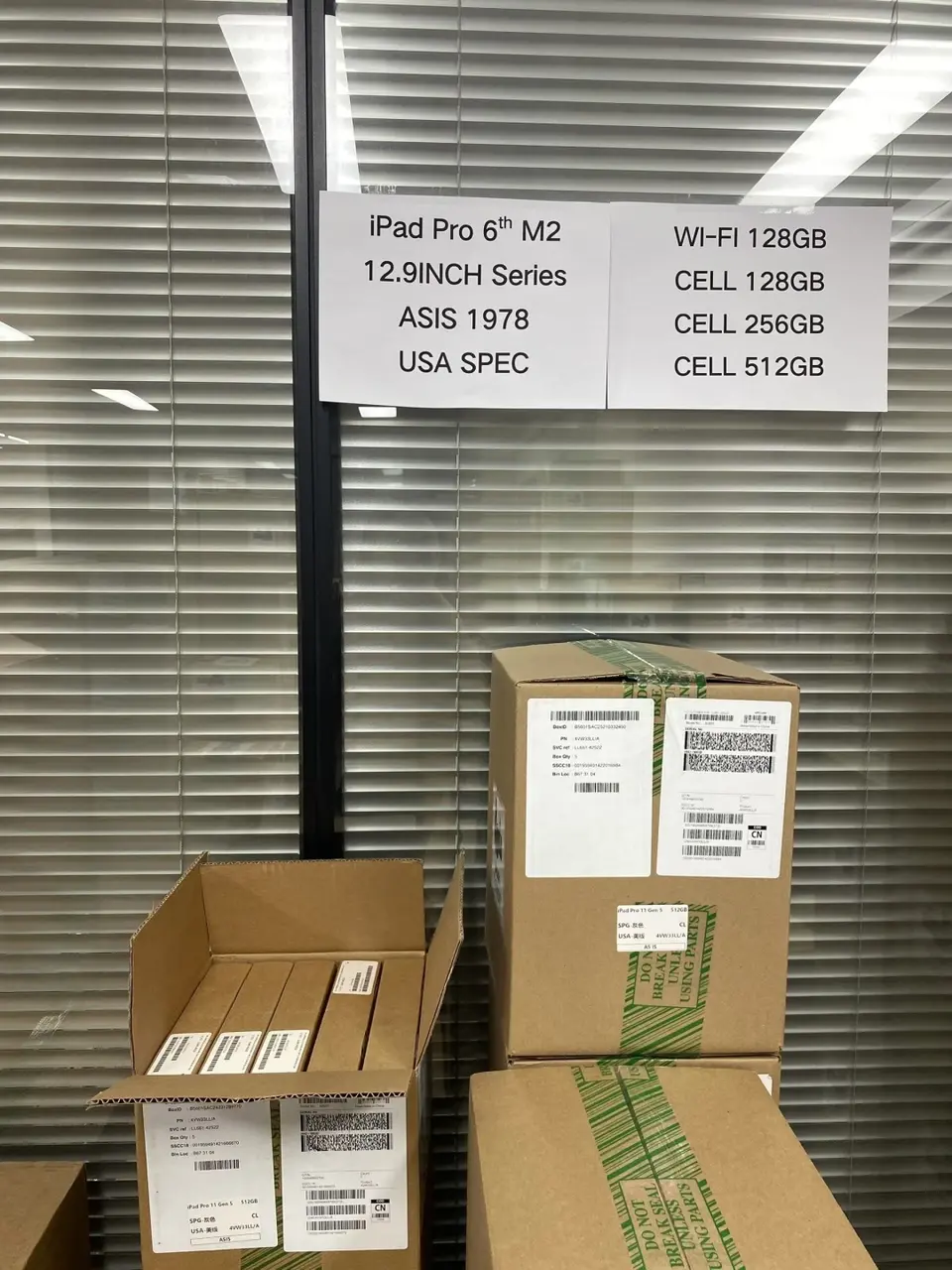📦 iPad Pro 6th M2 12.9INCH Series - LiuDao iPad stock photo 1