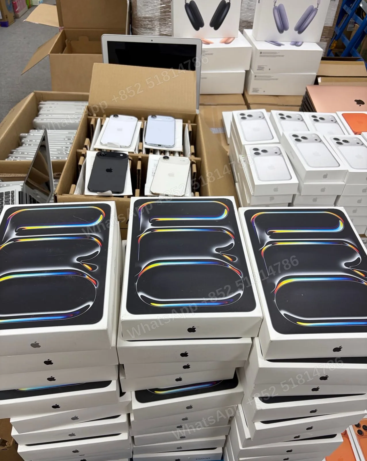iPad pro m5 - LiuDao stock photo 1
