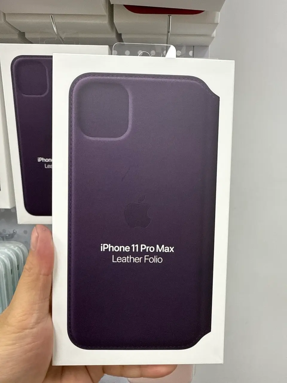 iPhone 11ProMax皮革双面保护壳 深海蓝 - LiuDao iPhone stock photo 1