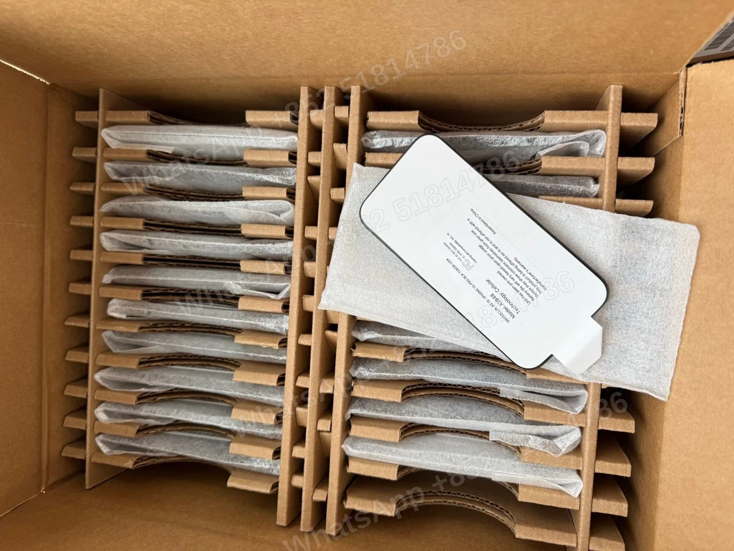 iPhone 15Pro ASIS LLA 128/256/512 - LiuDao stock photo 5