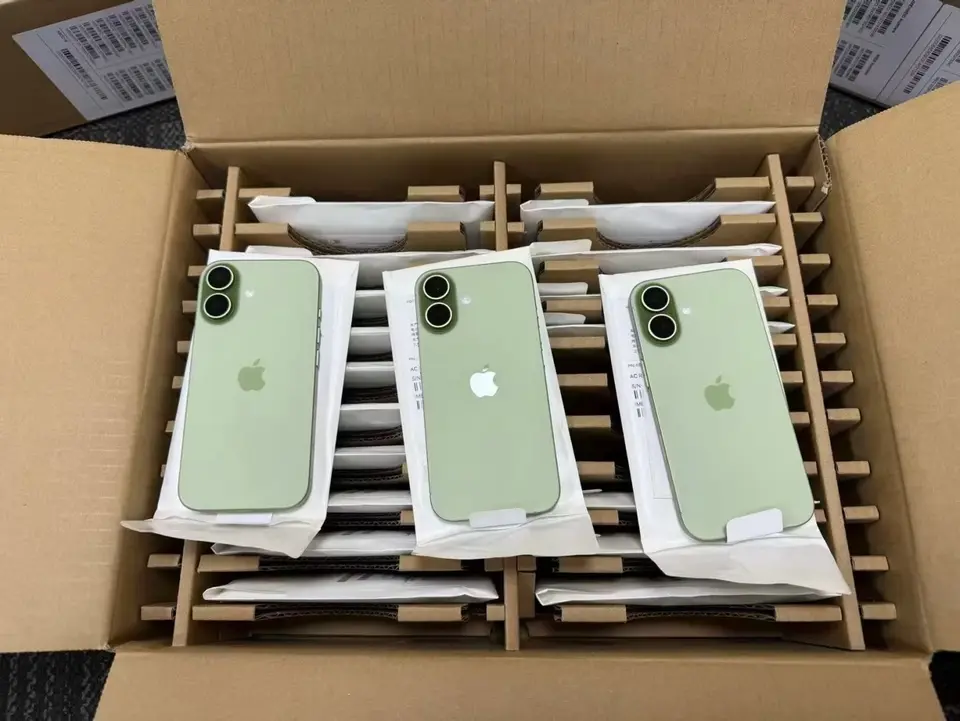 iPhone 17 Asis - LiuDao iPhone stock photo 1