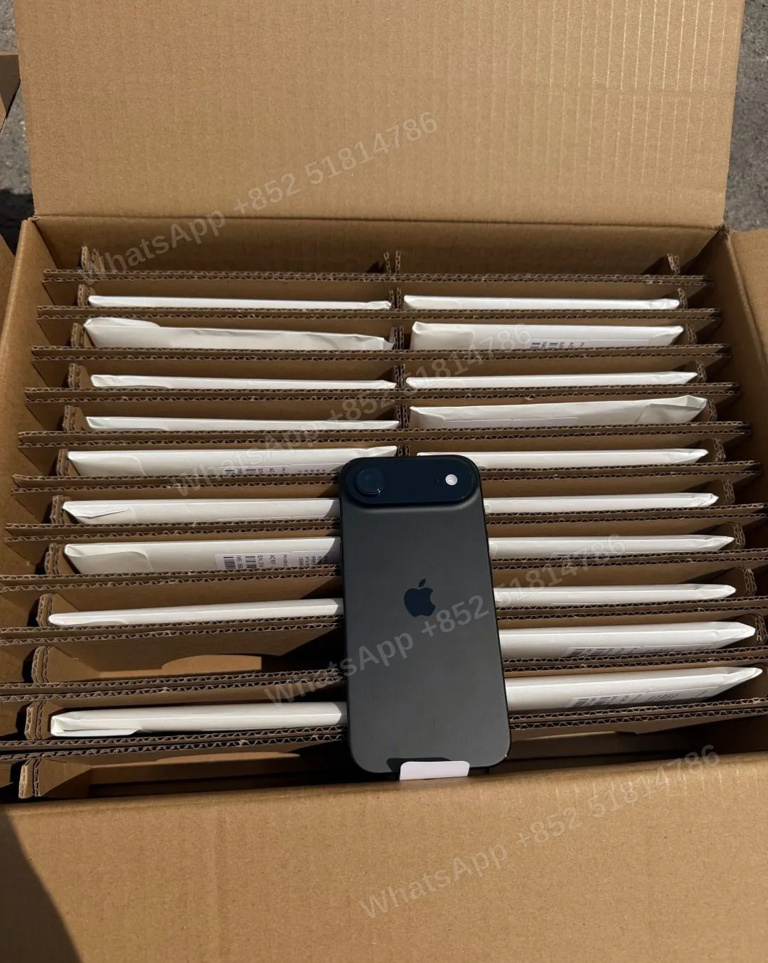 iPhone Air ASIS - LiuDao stock photo 8