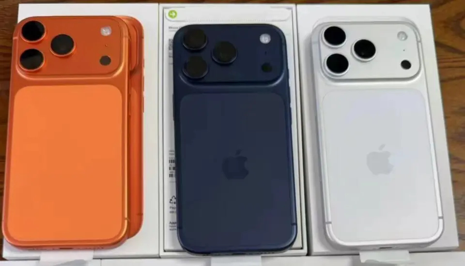 iPhone-Brand new-iPhone 17 Pro Max-1 Sim+E Sim-A3526-ZA-A-512GB-Not Activate - LiuDao iPhone stock photo 1
