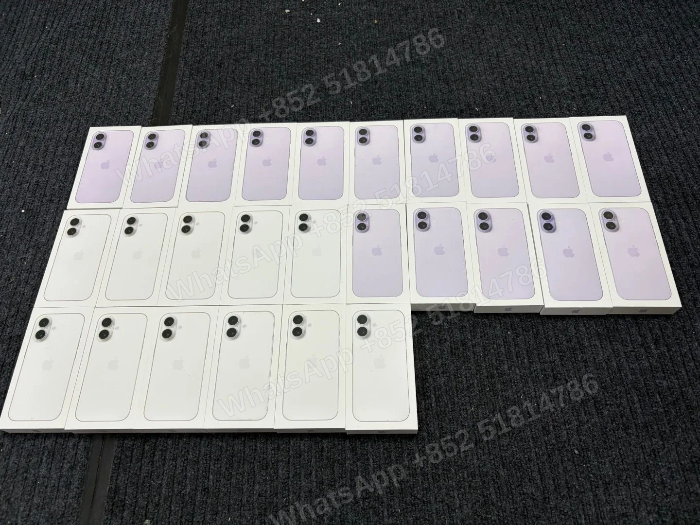 iPhone17 256 LL/A - LiuDao stock photo 2
