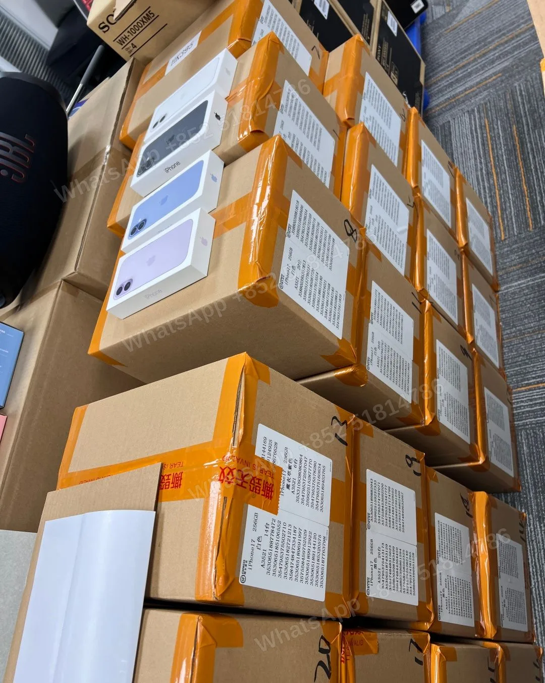 iPhone17 brand new arrive - LiuDao stock photo 2