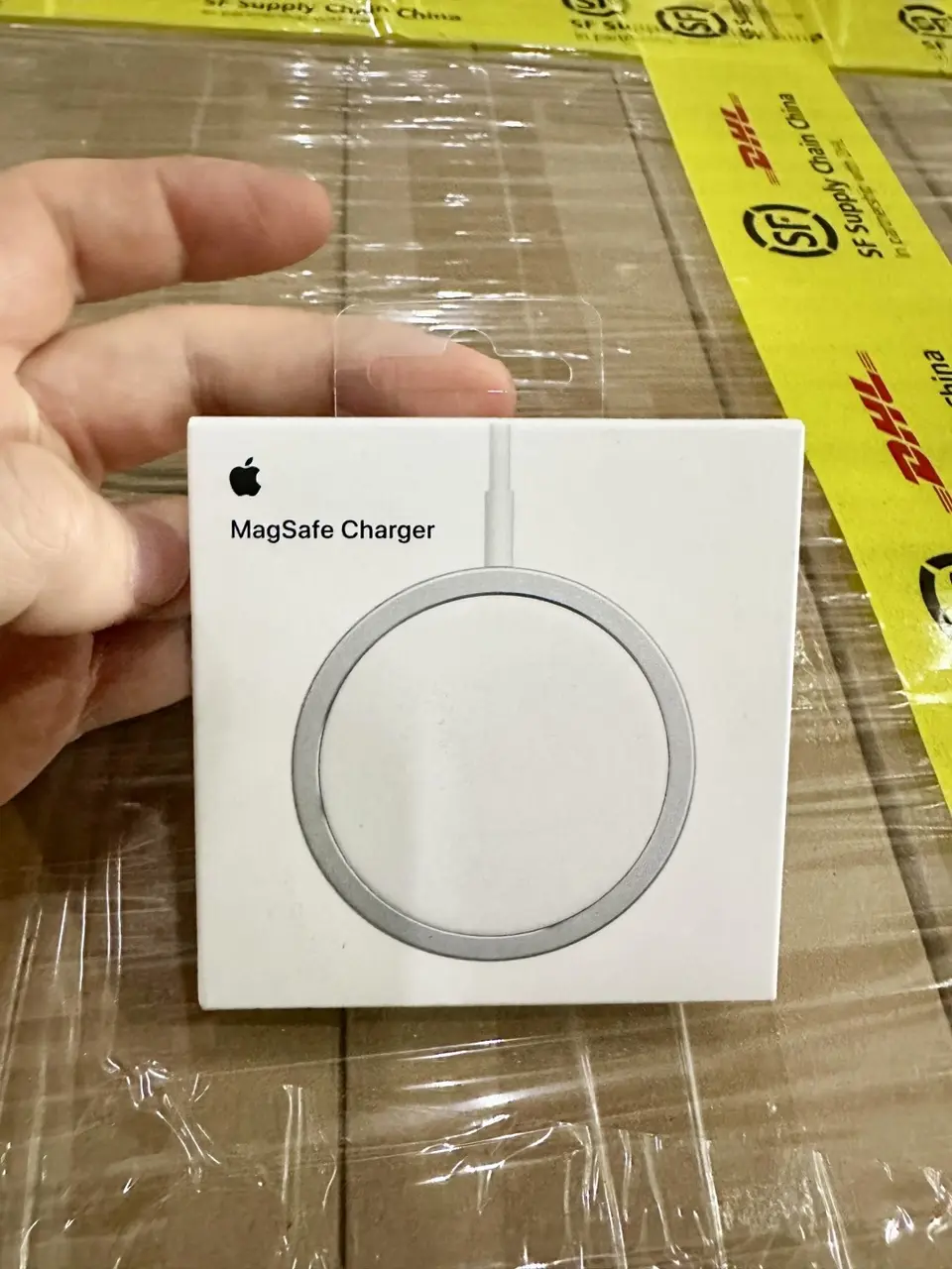 MagSafe Charger - LiuDao accessories stock photo 1