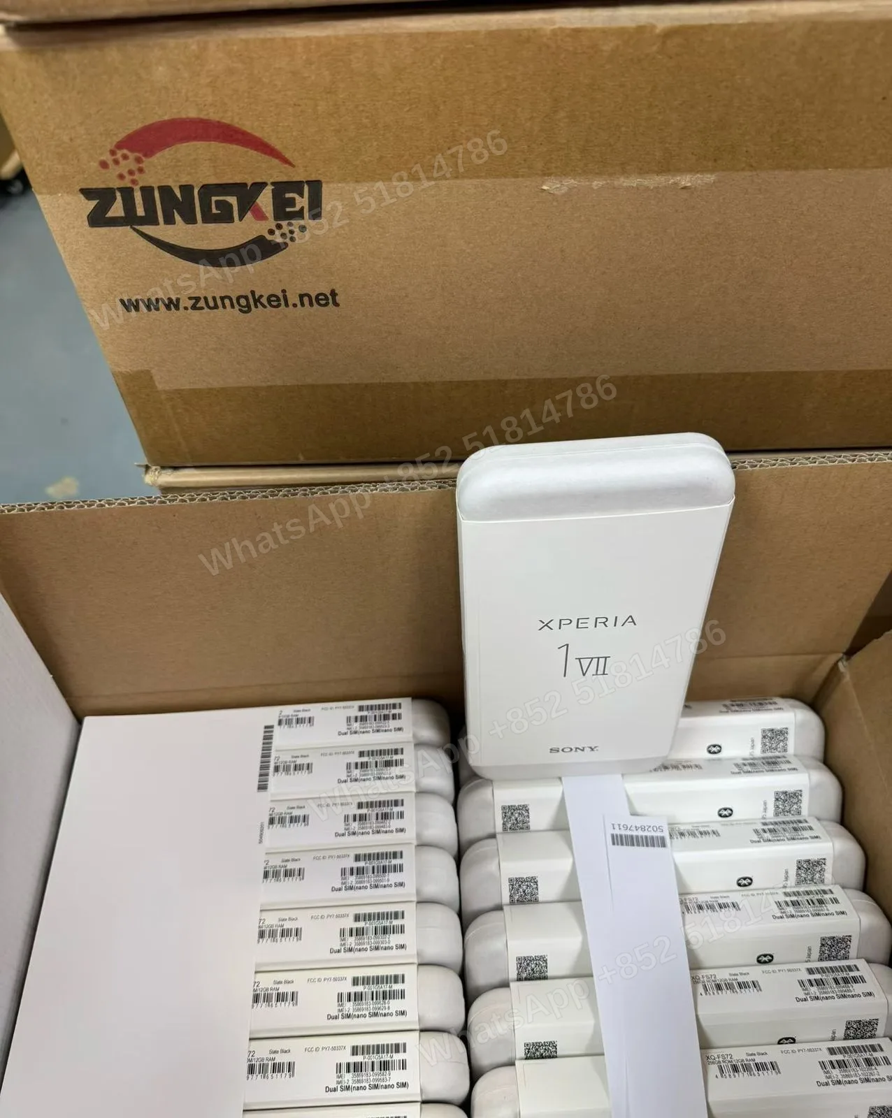 Sony Xperia 1 VII Brand new Stocks - LiuDao stock photo 1