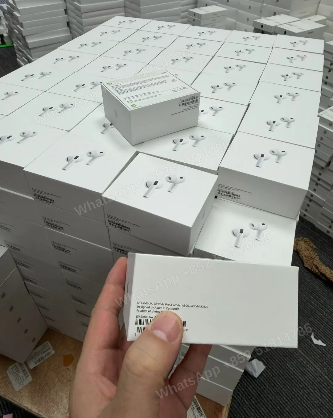 WTS US AirPods Pro 3 (HP4) - LiuDao stock photo 1
